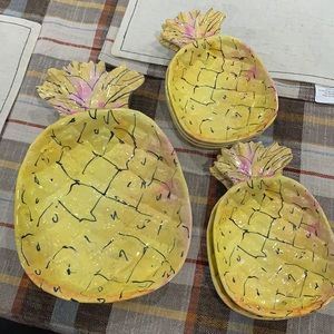 Pineapple appetizer set- 1 large plate, 1 medium plate with 6 small plates